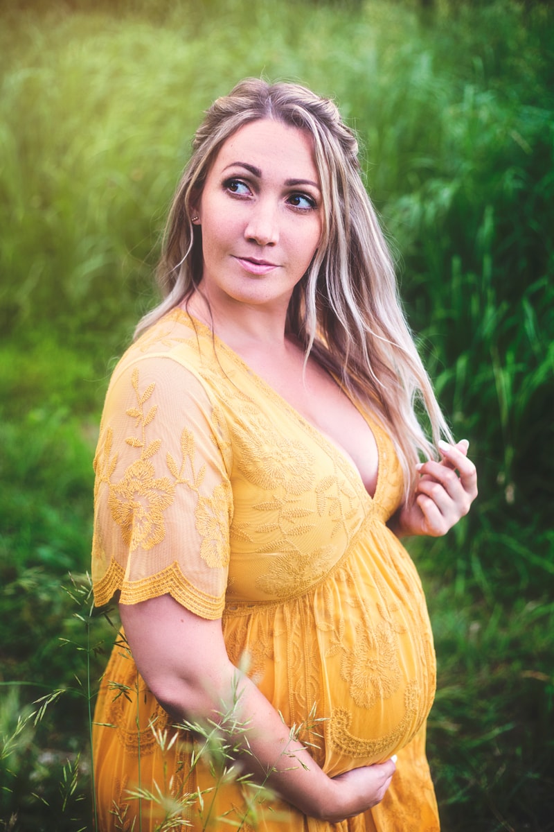 Maternity Photographer, woman in yellow dress with blonde hair